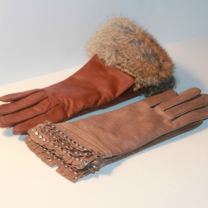 9 Ways to Accessorize Your Look This Winter - #8 gloves
